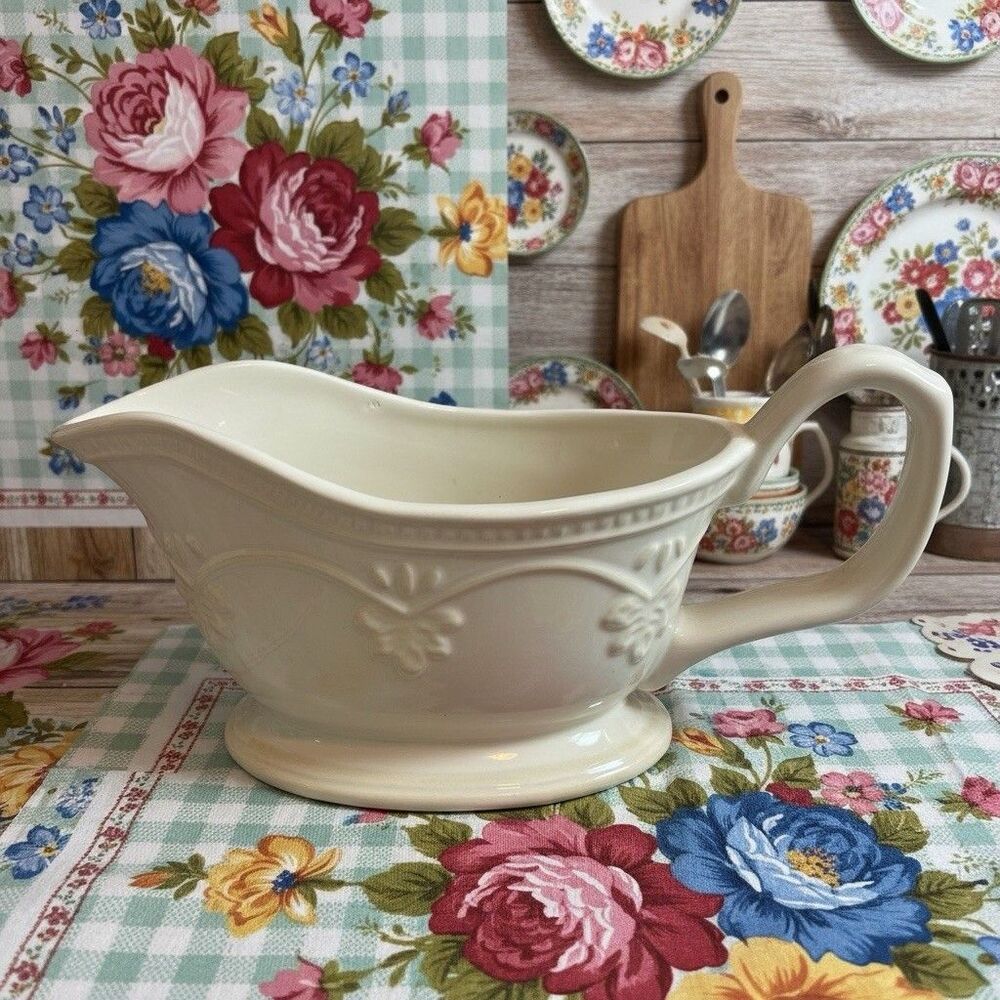 The Pioneer Woman Farmhouse Lace Gravy Boat Stoneware Off White Embossed